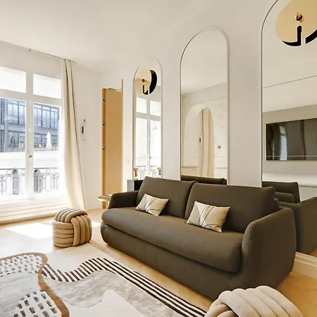 Pick A Flat's In Champs Elysees - Rue Jouffroy D'abbans * Paris